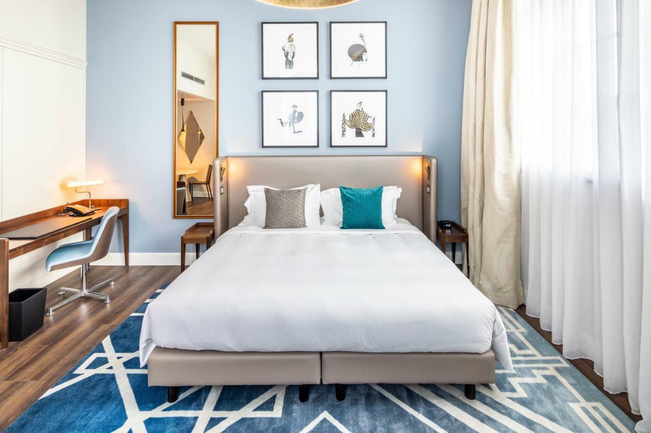 เฟรเซอร์ สวีท ฮัมบวร์ค Hotel ฮัมบูร์ก ภายนอก รูปภาพ A bedroom at the hotel